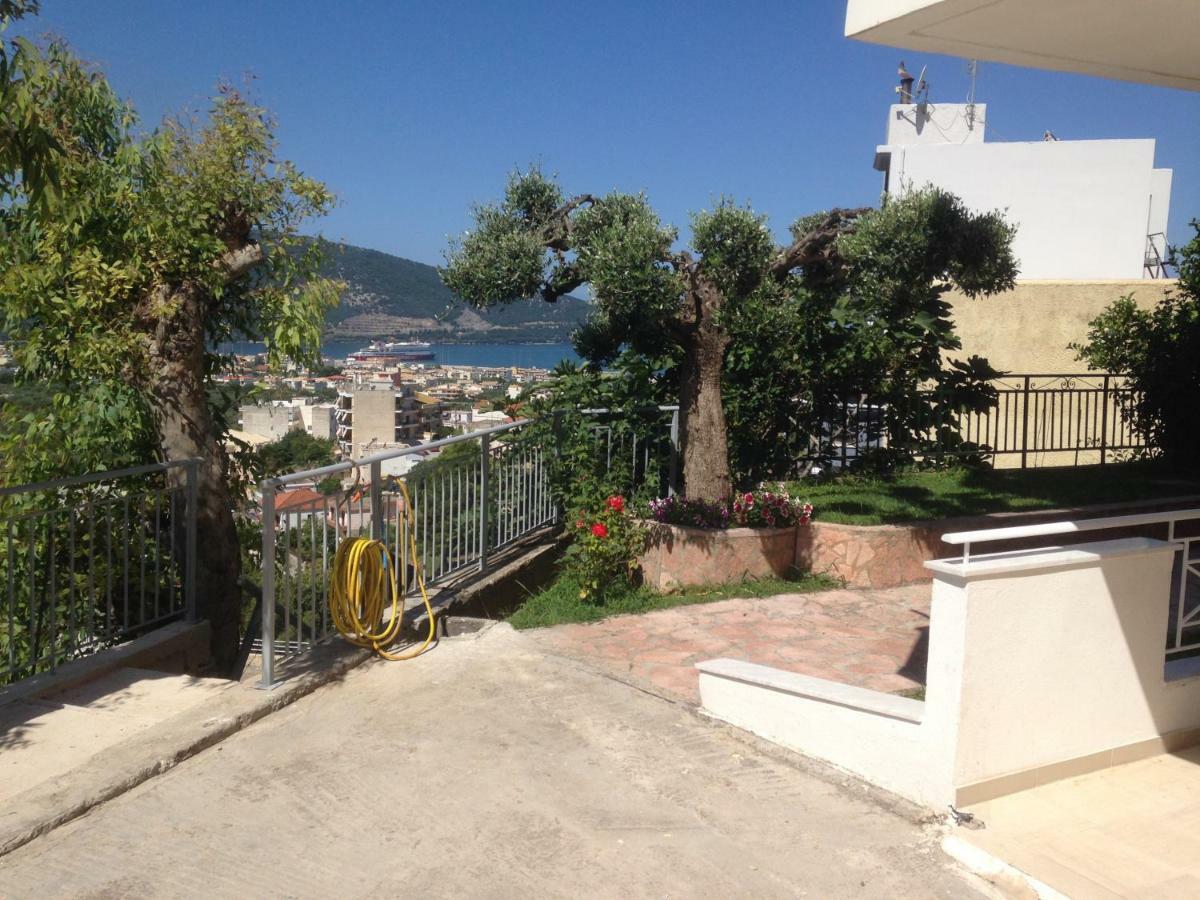 Τhe Sunny Apartments 伊古迈尼察 外观 照片