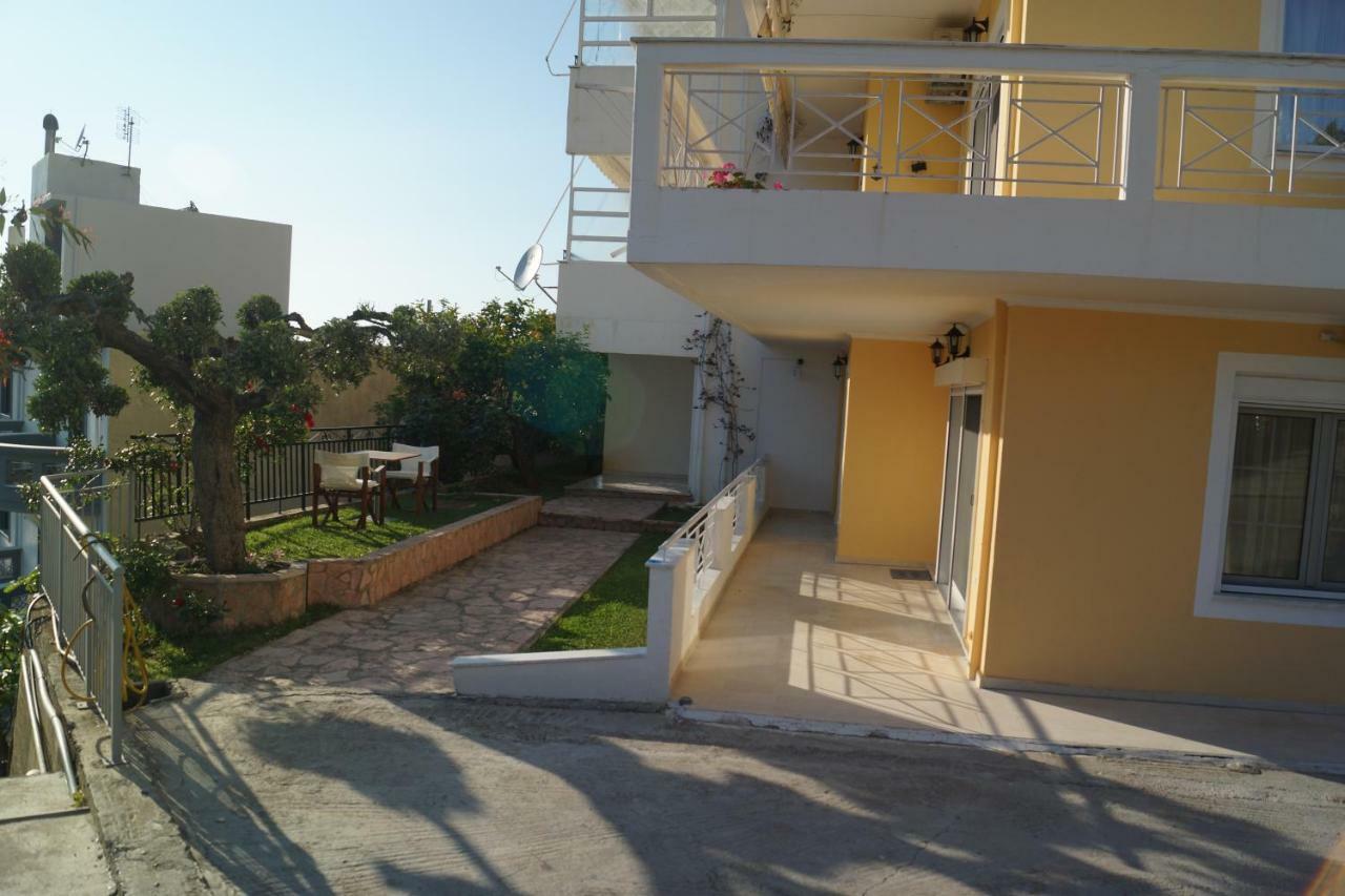 Τhe Sunny Apartments 伊古迈尼察 外观 照片