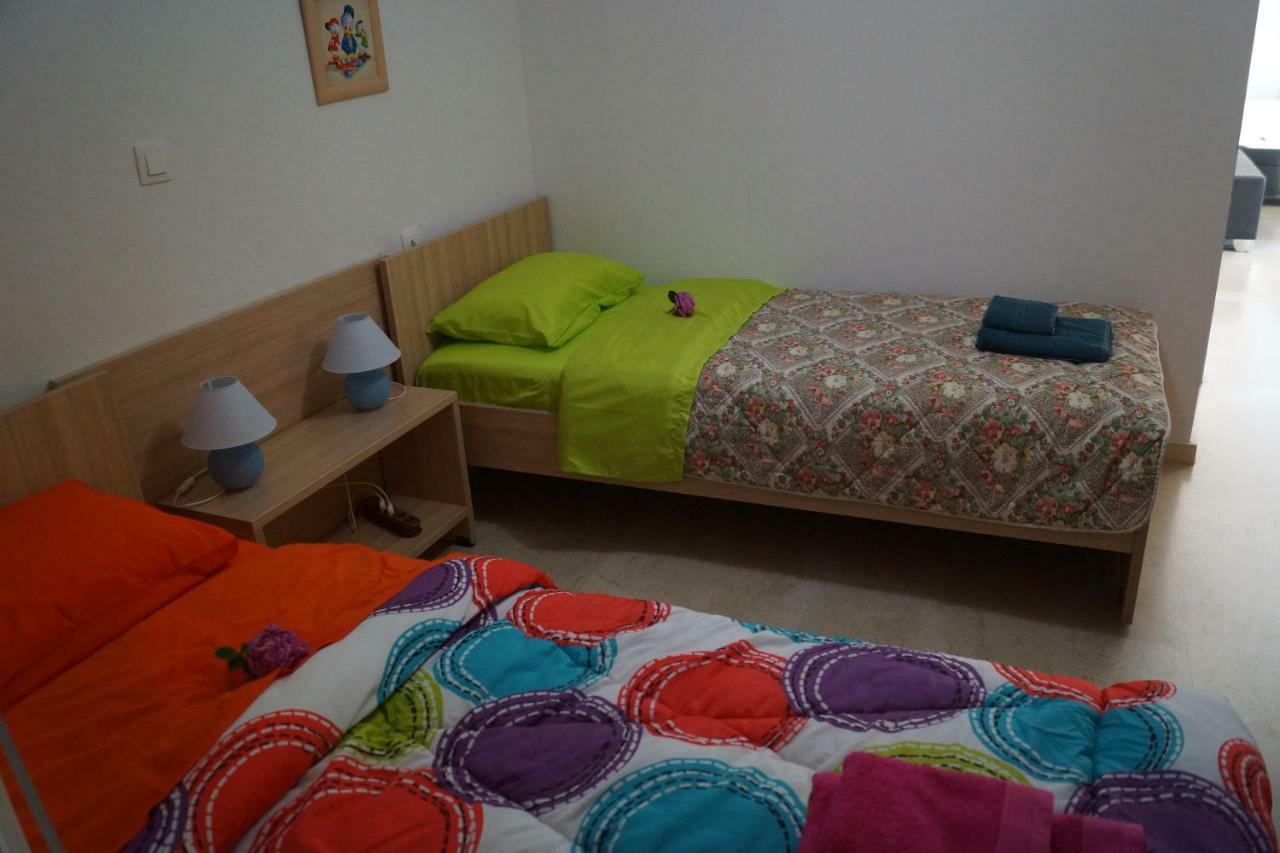 Τhe Sunny Apartments 伊古迈尼察 外观 照片